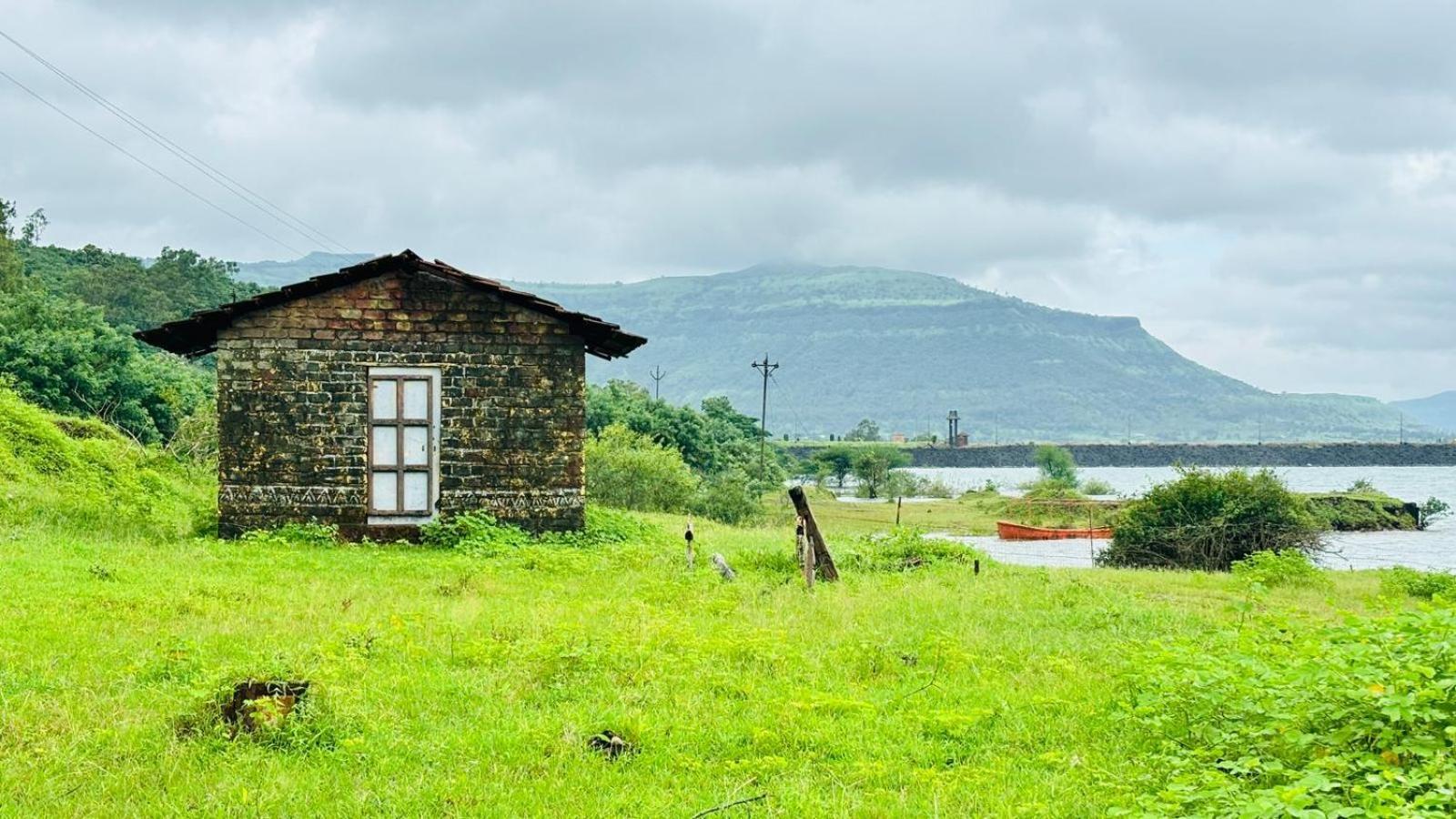 Hotel Mauli Agro Farm Dam View Resort Сатара Экстерьер фото