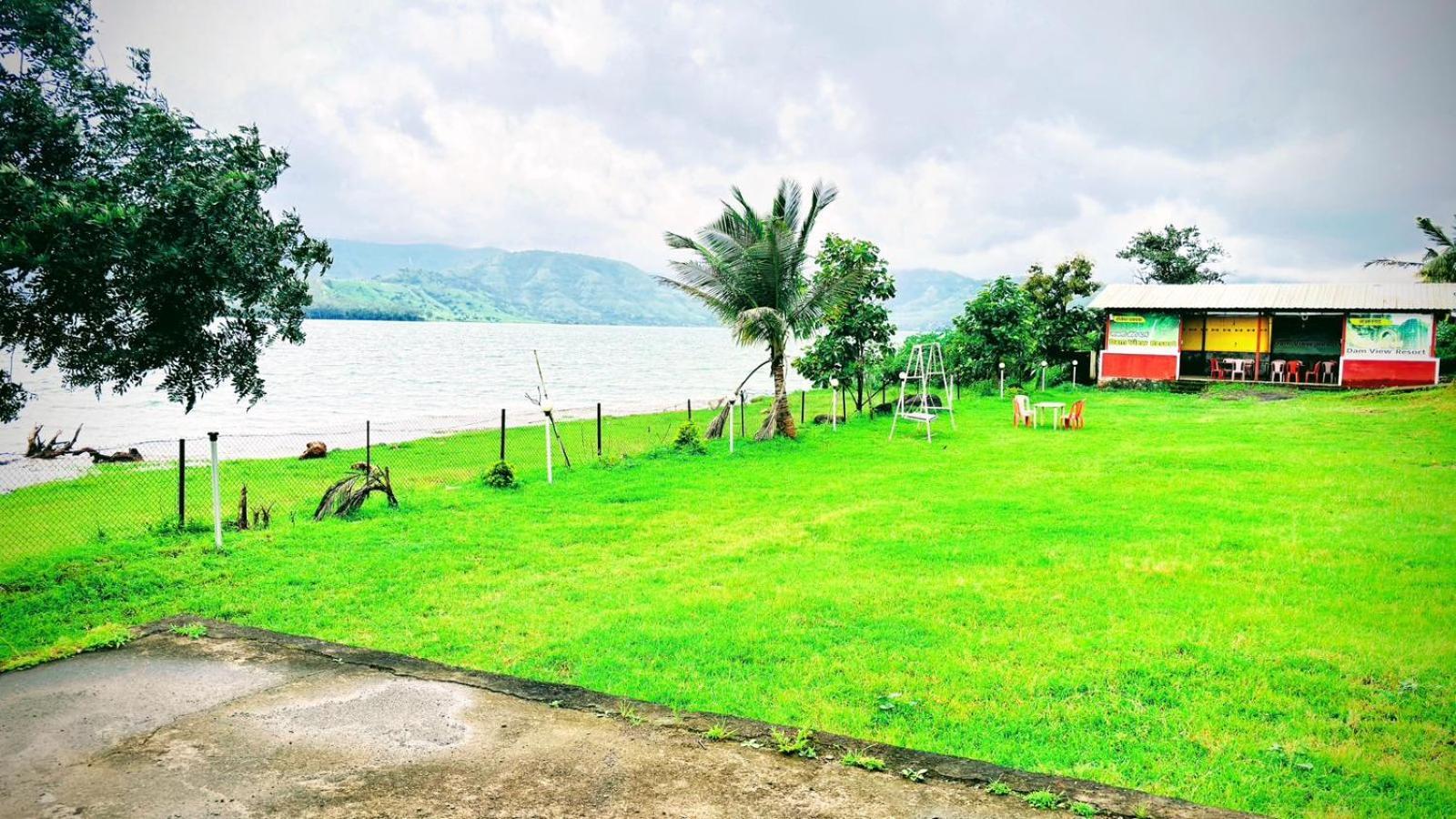 Hotel Mauli Agro Farm Dam View Resort Сатара Экстерьер фото